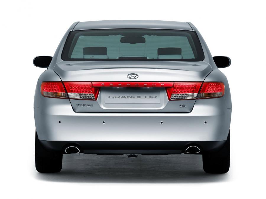  Hyundai Grandeur V6 2005 года  (фото 2 из 41)